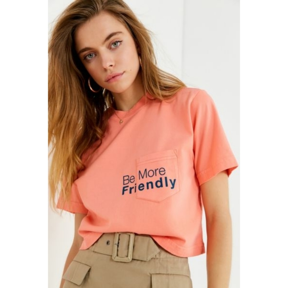 "Be More Friendly" Cropped T Shirt